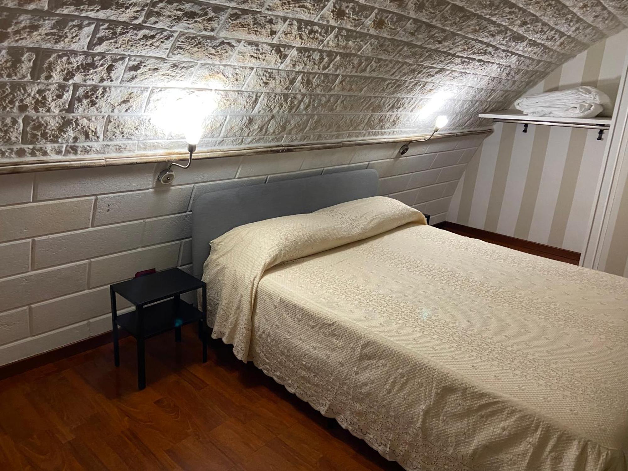 Bed and Breakfast Gilu' Adelfia Esterno foto